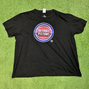 Detroit Pistons Men’s Size 2XL Basketball Shirt Throwback Logo